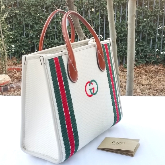 Fabulous Rare statement Auth Gucci Off The Grid  Bucket Tote handbag - Picture 4 of 16